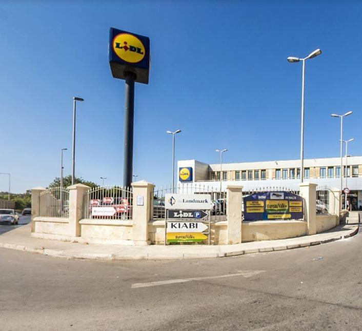 St. Mary Apartment Qormi Exterior photo